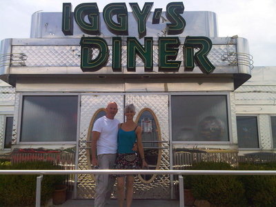 Chris Smith and Joyce Howes ate at Iggy's and they are from Chester England !